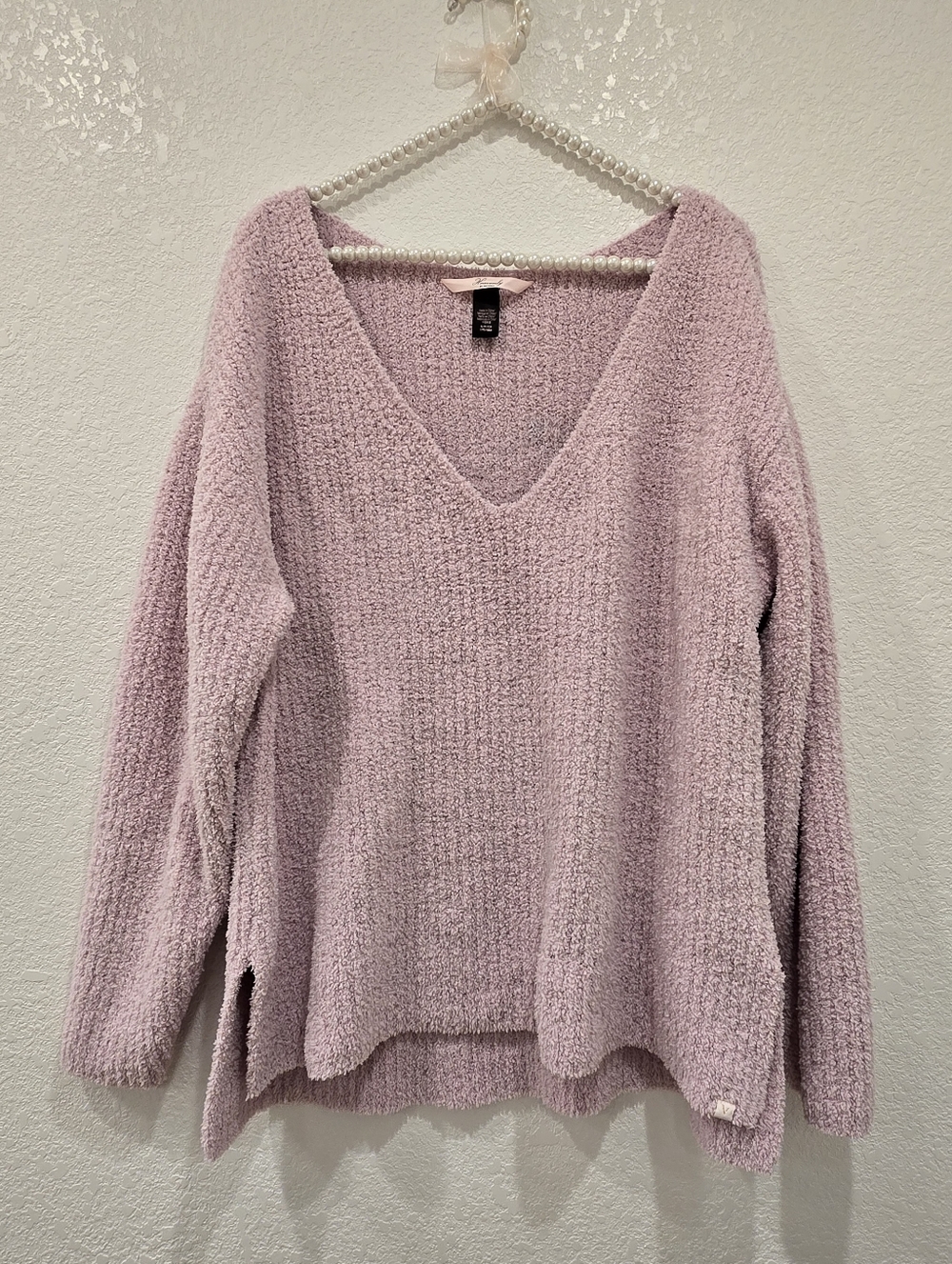 Victoria's Secret Heavenly V Neck Pullover Sweatshirt Light Lilac S